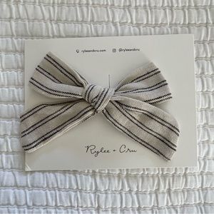 NWT Rylee + Cru Bow with Clip